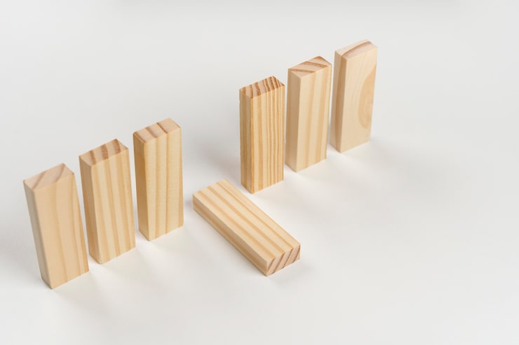 Сравнение профилированного и клееного бруса — что лучше