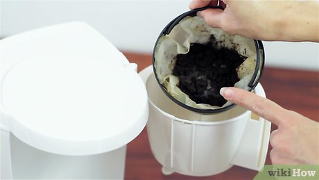 Как очистить кофеварку с помощью уксуса: 15 шагов